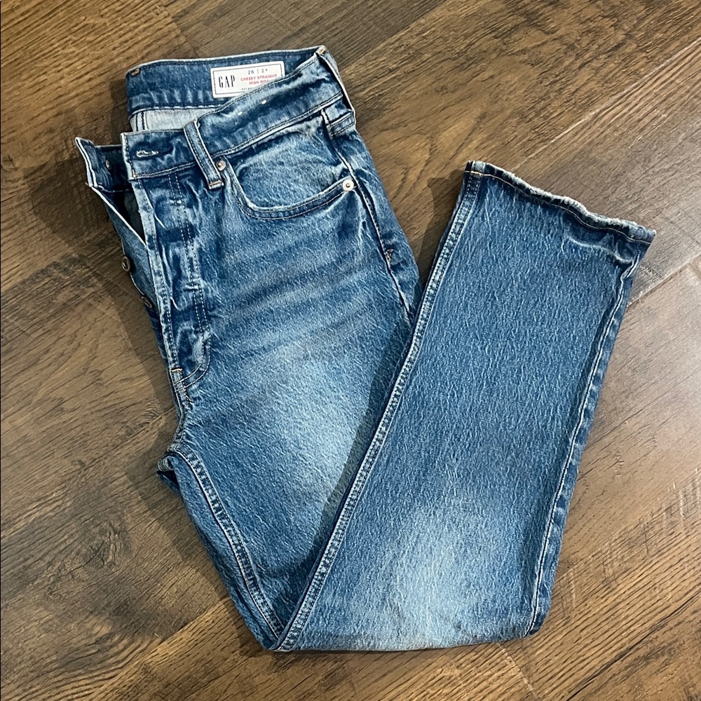 GAP Women's Cheeky Straight High Rise Jeans